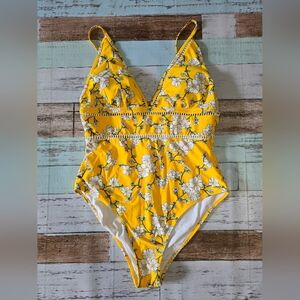 Cupshe White One-Piece Swimsuit with Yellow Trim